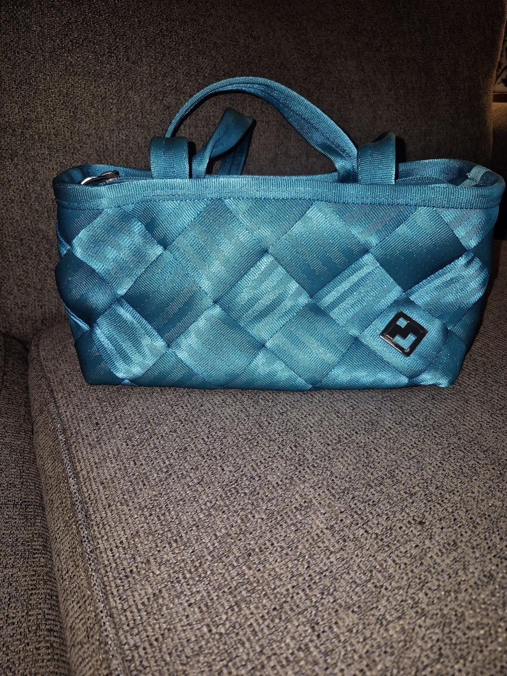 Maggie Bags Seatbelt Shoulder Handbag in Turquoise